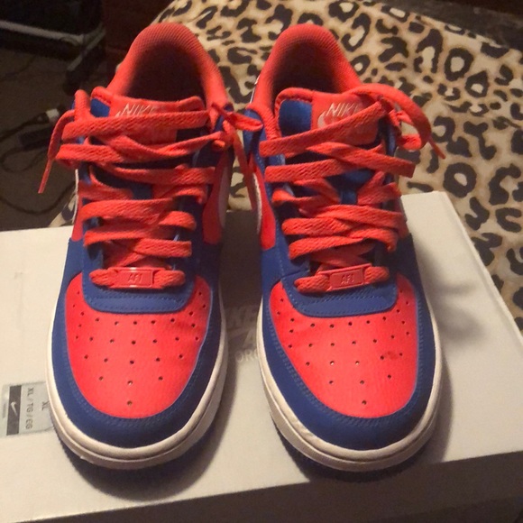 AiR FORCE 1’S GiRLS - Picture 2 of 4